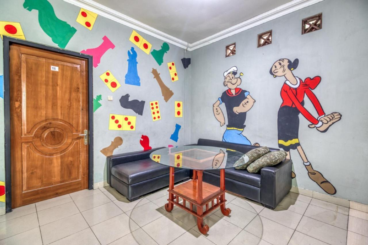 Reddoorz Hostel Near Stadion Mandala Krida Yogya Yogyakarta Kültér fotó
