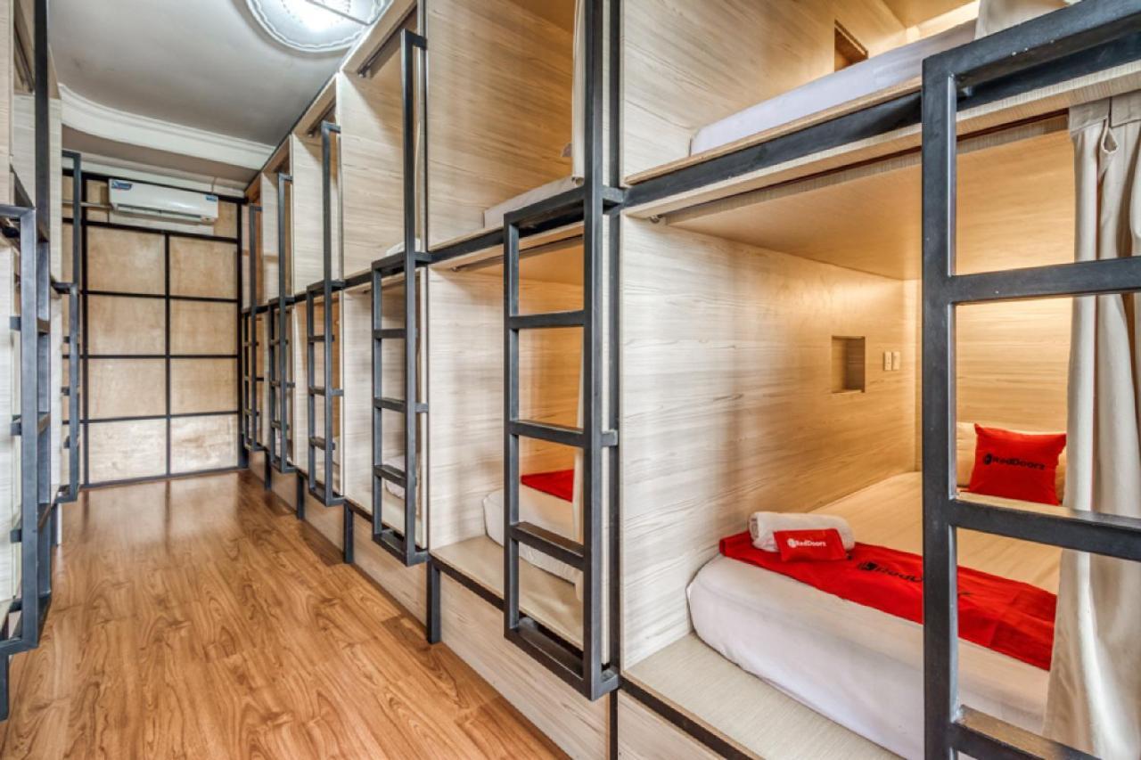 Reddoorz Hostel Near Stadion Mandala Krida Yogya Yogyakarta Kültér fotó